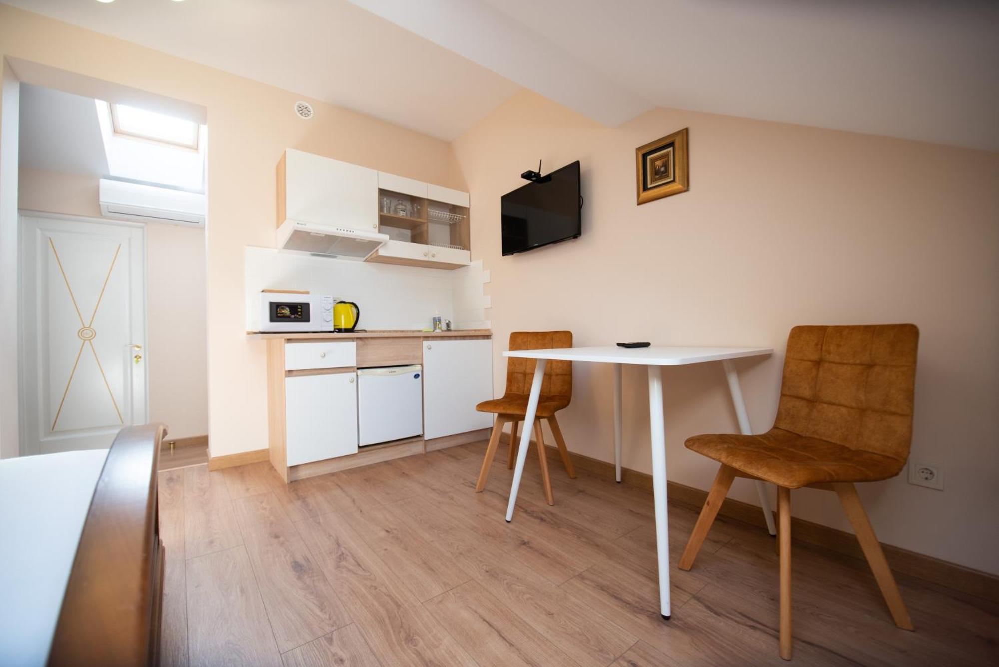 Apart Yaroslava Osmomysla 9 Square - City Center Lemberg Zimmer foto